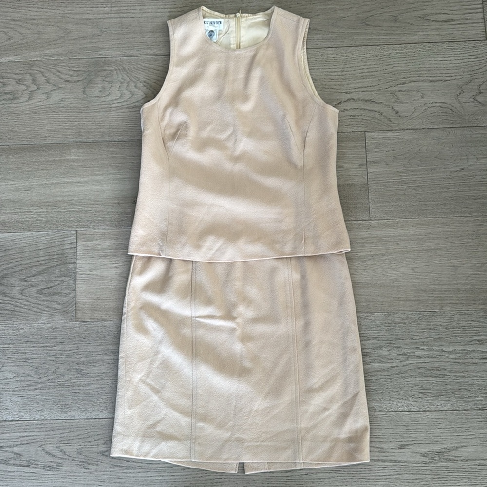OPEN TO ALL OFFERS —Vintage Holt Renfrew Pure Wool Skirt Suit